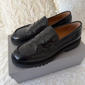 Elegant Black Leather Loafers for Women